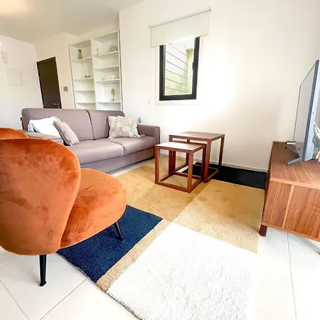 Daniandry Apartment *